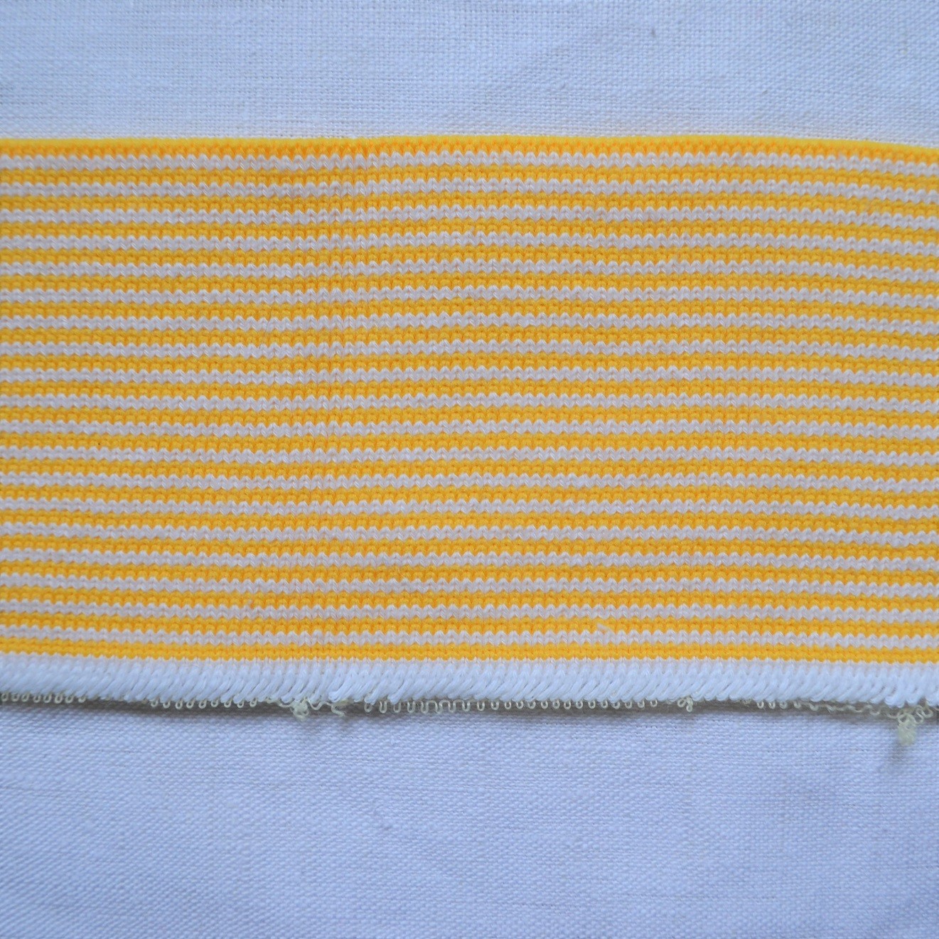 Límec žluto-bílá 7x38cm